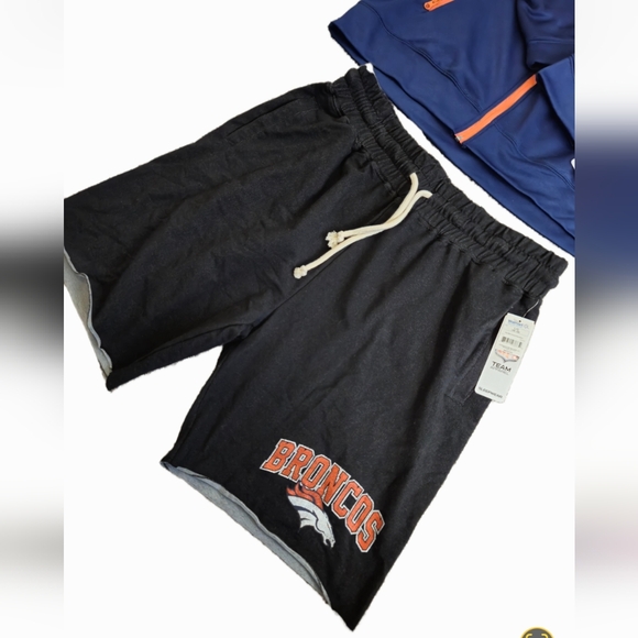 Broncos NFL Hoodie & Shorts - Picture 2 of 3